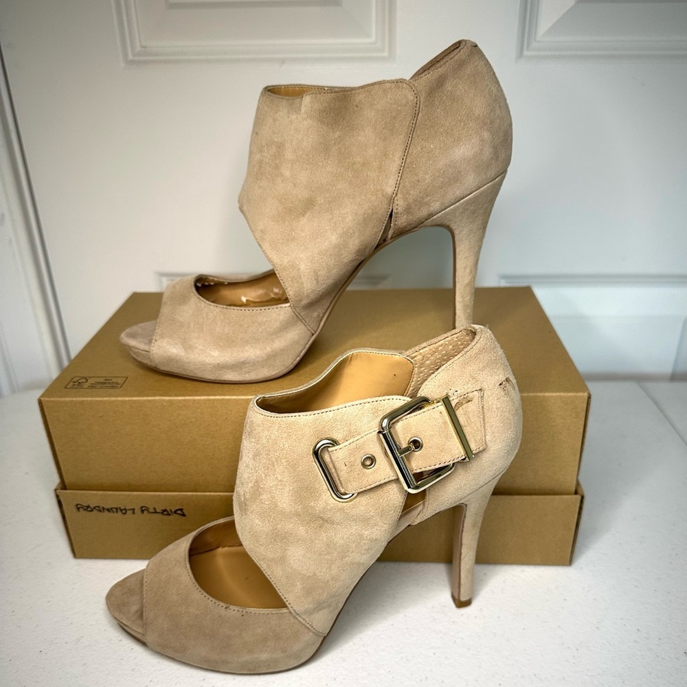 Nine West Beige Suede Heels with Buckle